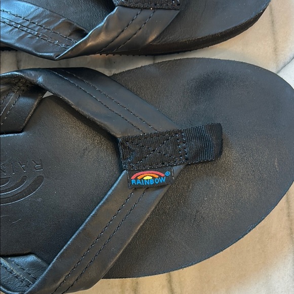 Rainbow Men's Black Flip Flops - Picture 2 of 3
